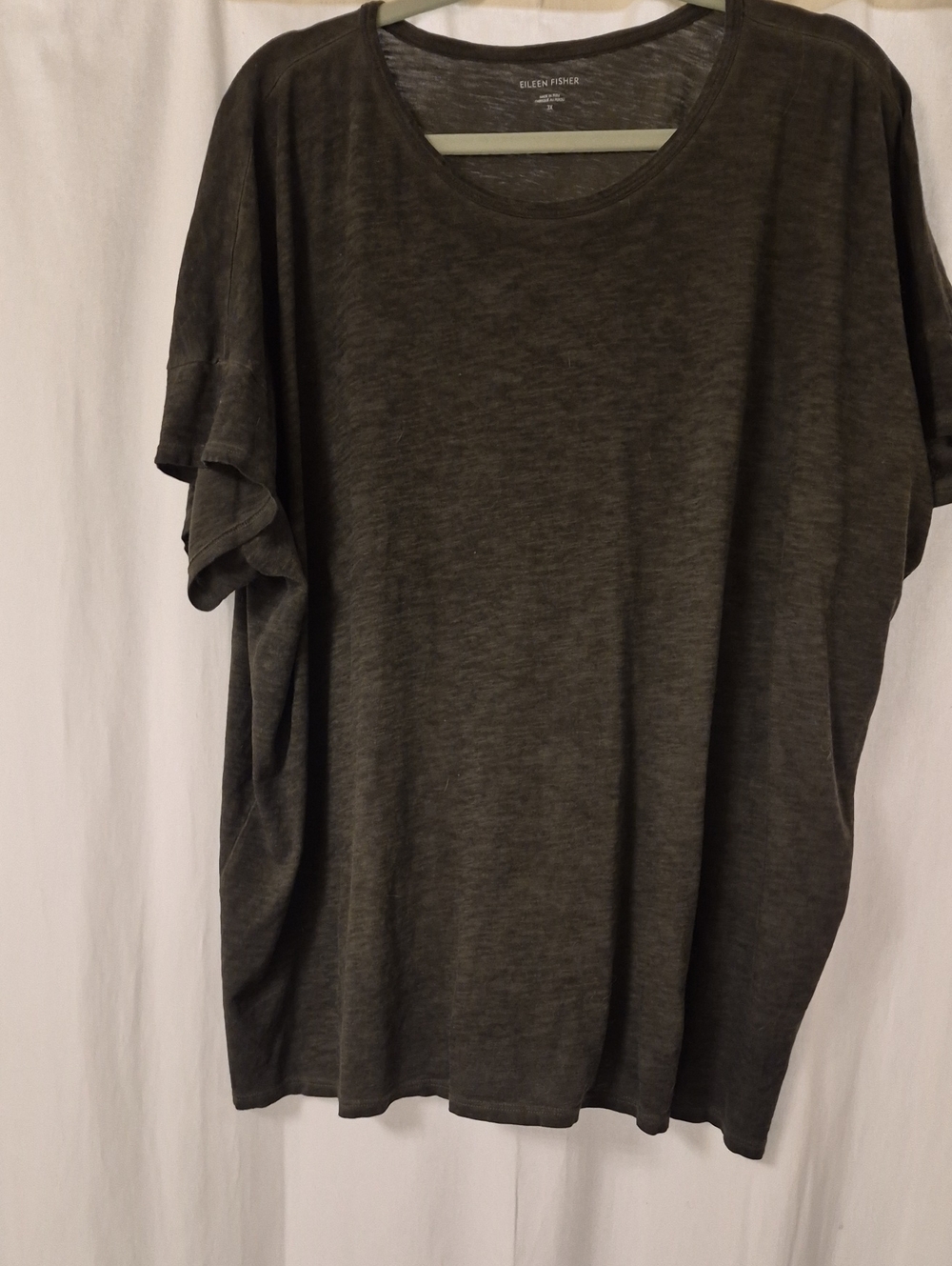 Eileen Fisher Relaxed Short-Sleeve Crew Tee in Dark Green 3X P